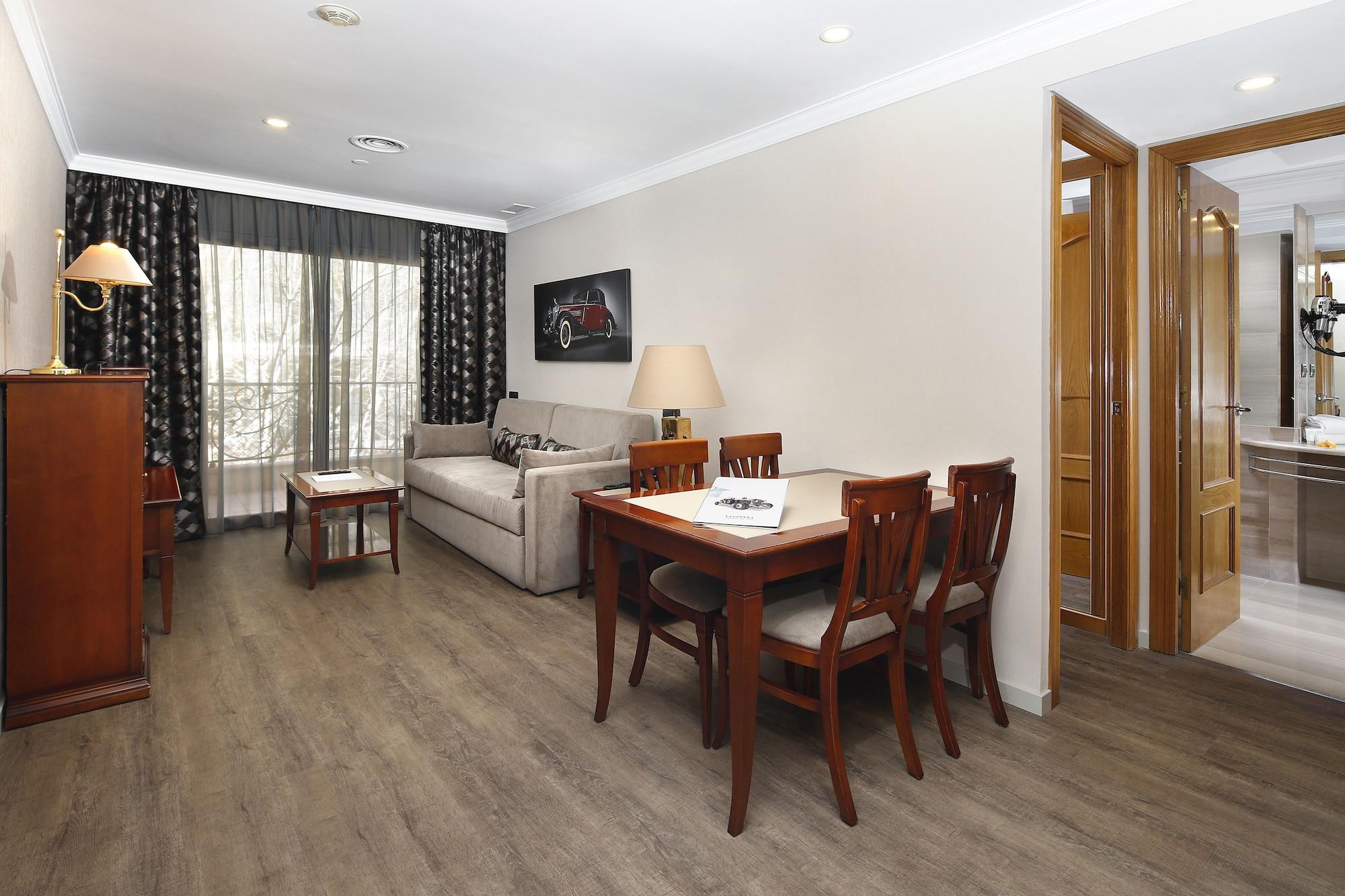 Apartaments-hotel Hispanos 7 Suiza 4* Barcellona